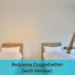 Wohlfuehl-insel In Der Altstadt Mit Wlan, Balkon, Voll Ausgestatteter Kueche & Supermarkt Fusslaeufig In Nur 3 Min شقة *