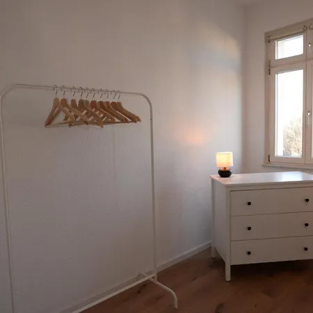 Wohlfuehl-insel In Der Altstadt Mit Wlan, Balkon, Voll Ausgestatteter Kueche & Supermarkt Fusslaeufig In Nur 3 Min شقة *