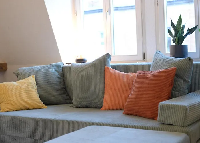 Wohlfuehl-insel In Der Altstadt Mit Wlan, Balkon, Voll Ausgestatteter Kueche & Supermarkt Fusslaeufig In Nur 3 Min